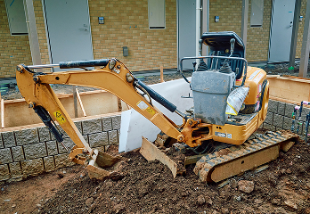 解体工事の着工～完工